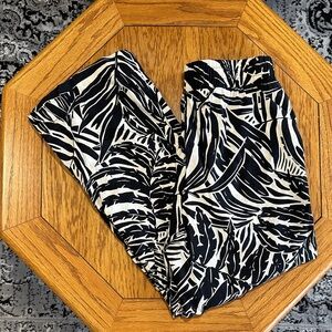 *PANAMA JACK* Black x Ivory Leaf Print Linen Pants Size Small